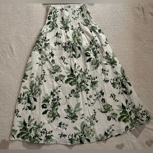 Abercrombie green white floral print smocked long skirt, size small